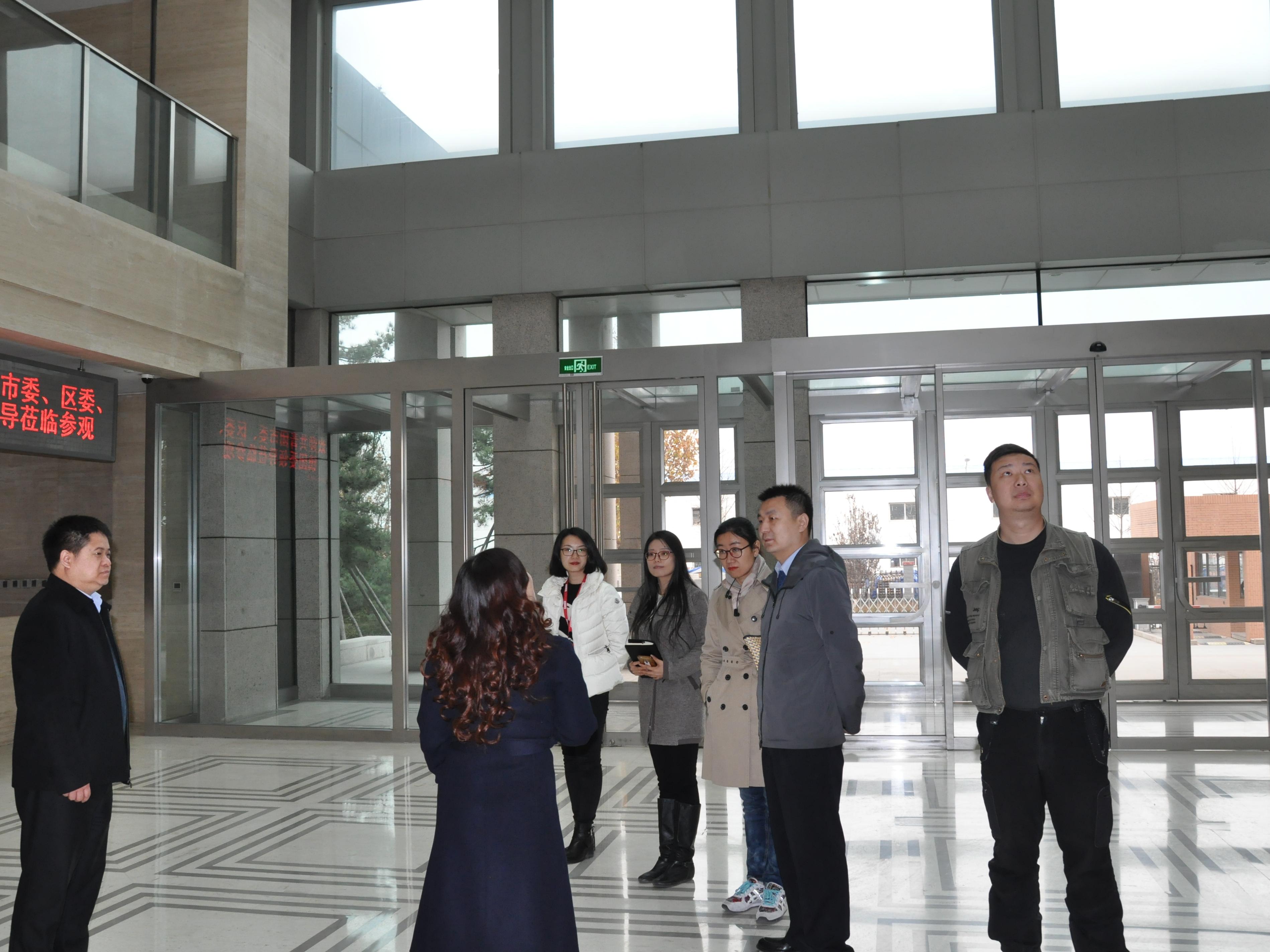 共青團(tuán)北京市委、瀛海鎮(zhèn)黨委、瀛海鎮(zhèn)團(tuán)委一行到訪美巢集團(tuán)